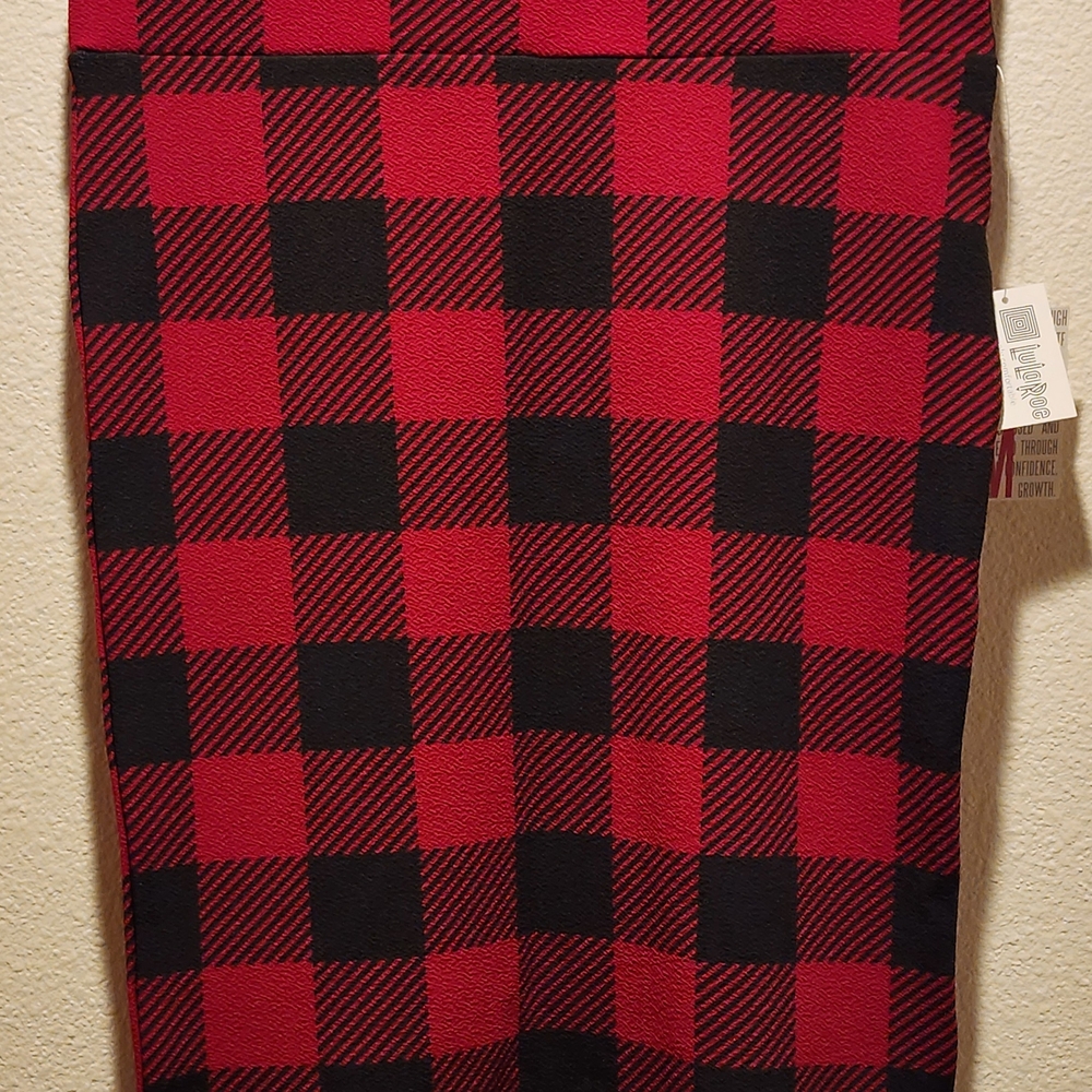 LuLaRoe Red and Black Pencil Skirt Knee-Length Casual